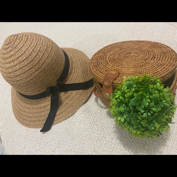 Beach hat - Picture 2 of 5